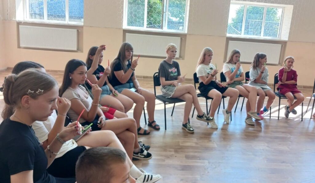 Elkezdődött a 7. Gitár-, ének- és verstábor a Kisgejőcön