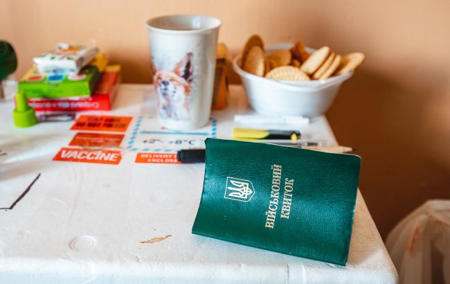Új szabályok az ukrán katonai nyilvántartásban: adóhatóság adatai segítik az egyeztetést
