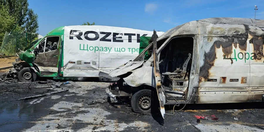 Orosz dróntámadás érte a Rozetka raktárat, halálos áldozattal