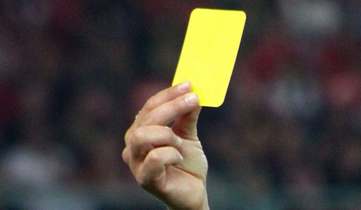 UEFA szigorítás: több sárga lap kell az eltiltáshoz a nemzetközi kupákban