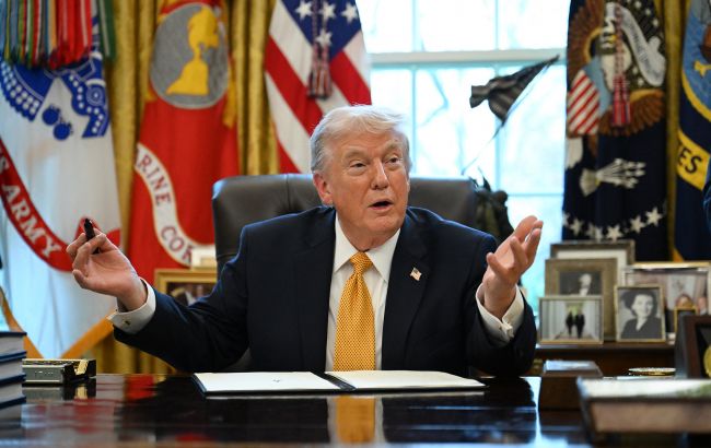 Trump állítása szerint Biden kimerítette az ukrán lőszerkészleteket